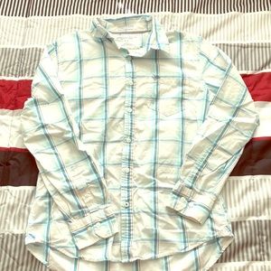 AEO LongSleeve Button Up